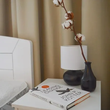Apartament The Black & White Oasis *